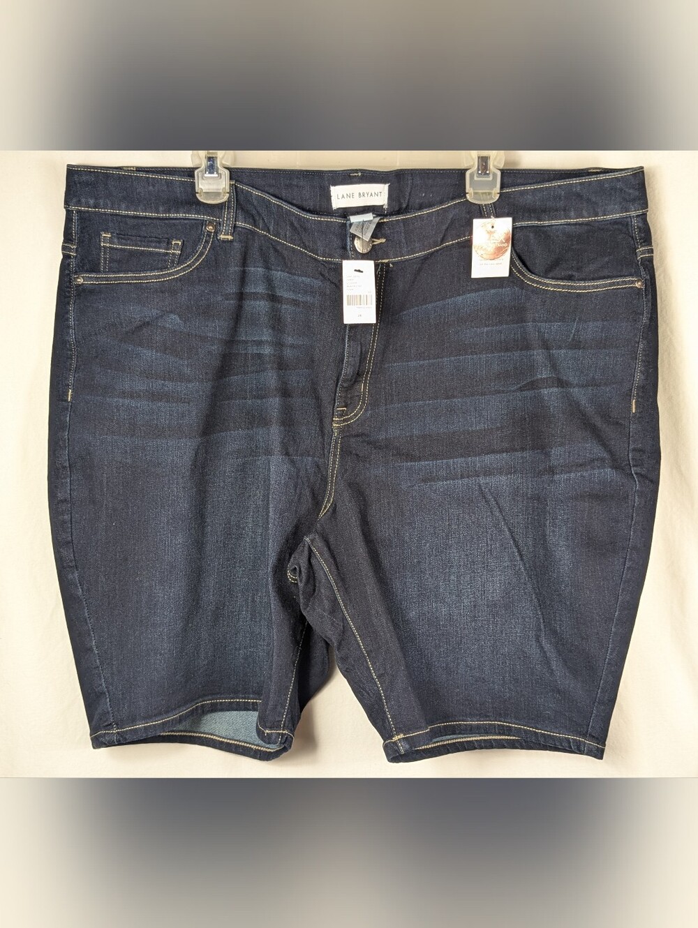 Lane Bryant Signature Fit Mid Rise Bermuda Shorts 28